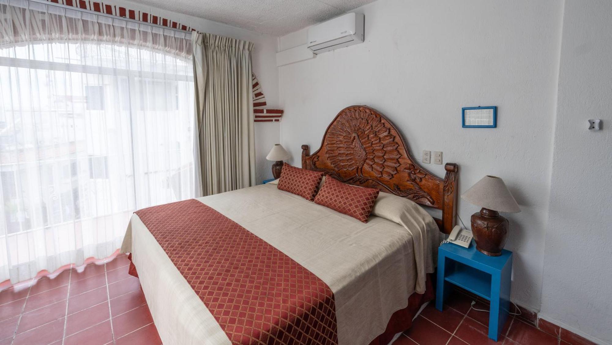Hotel Encino Malecon Centro プエルトバラータ 部屋 写真
