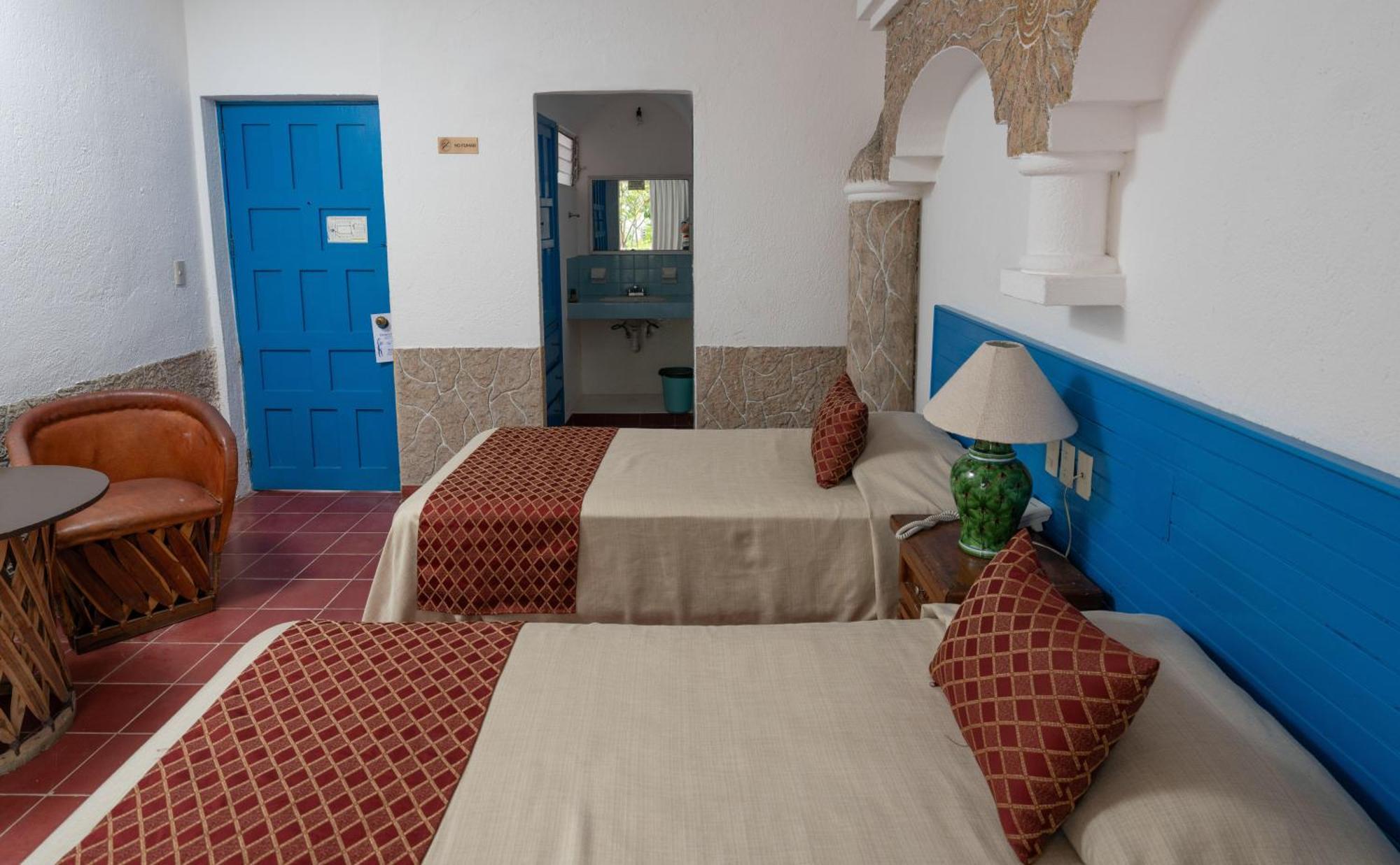 Hotel Encino Malecon Centro プエルトバラータ 部屋 写真