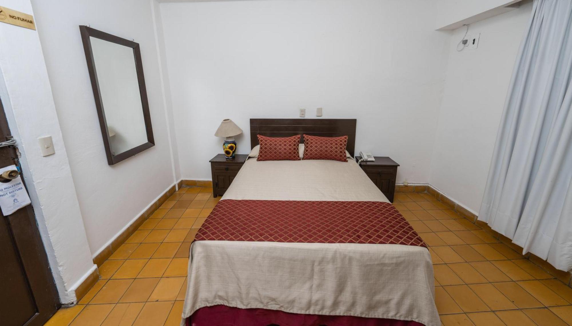 Hotel Encino Malecon Centro プエルトバラータ 部屋 写真