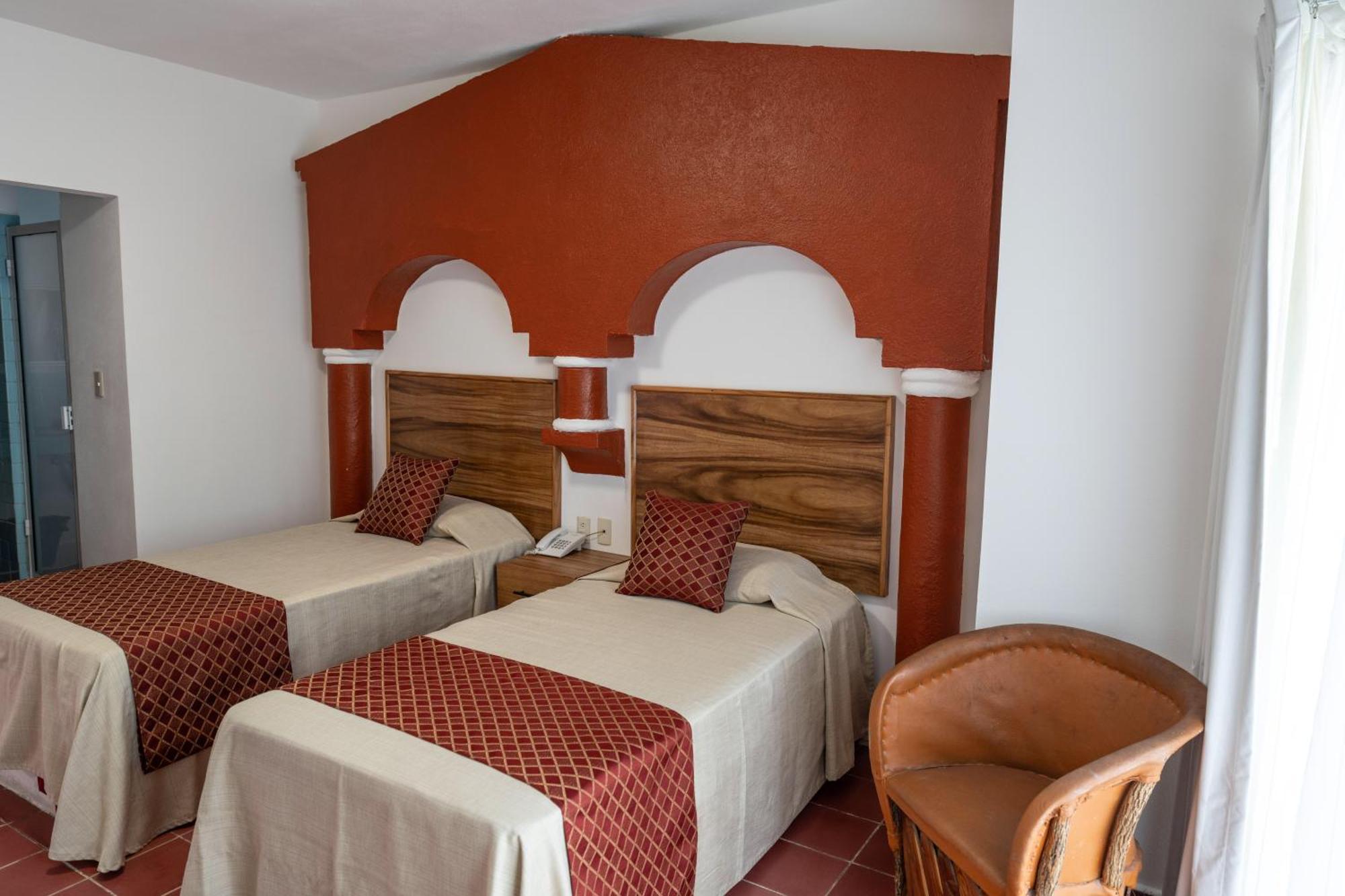 Hotel Encino Malecon Centro プエルトバラータ 部屋 写真