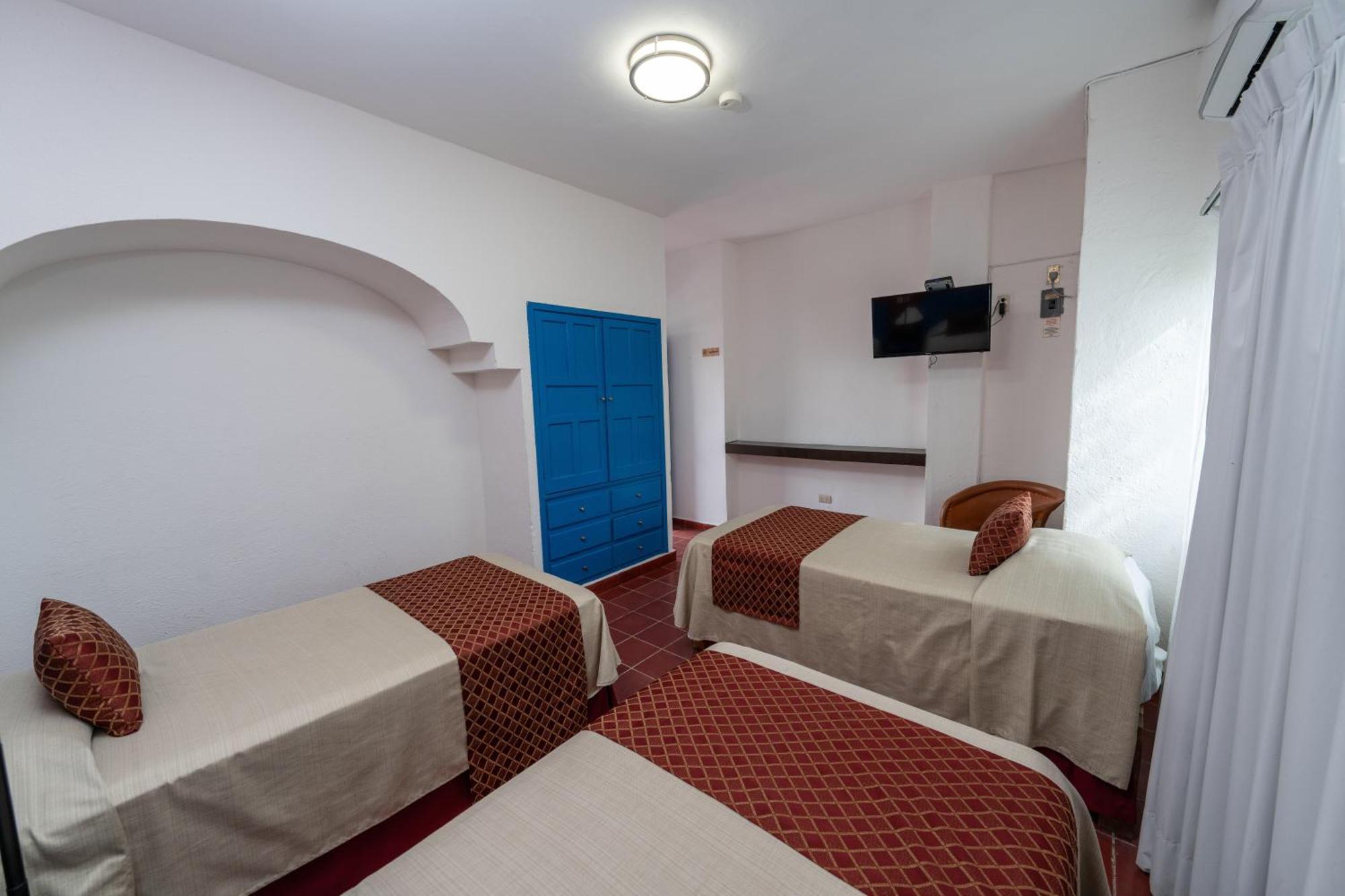 Hotel Encino Malecon Centro プエルトバラータ 部屋 写真